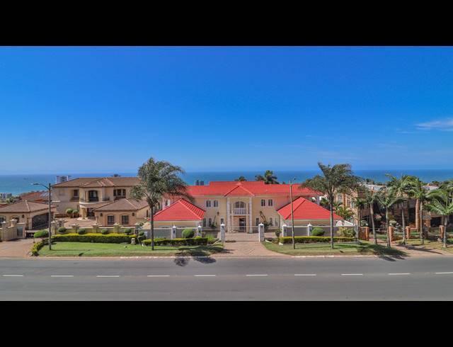 2 BEDROOM APARTMENT FOR SALE IN UMHLANGA RIDGE